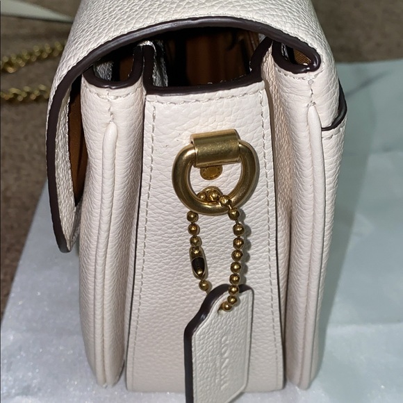 Coach Cassie 19 - Picture 10 of 14